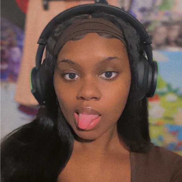 Meet your Posher, Coco - Picture 2 of 2